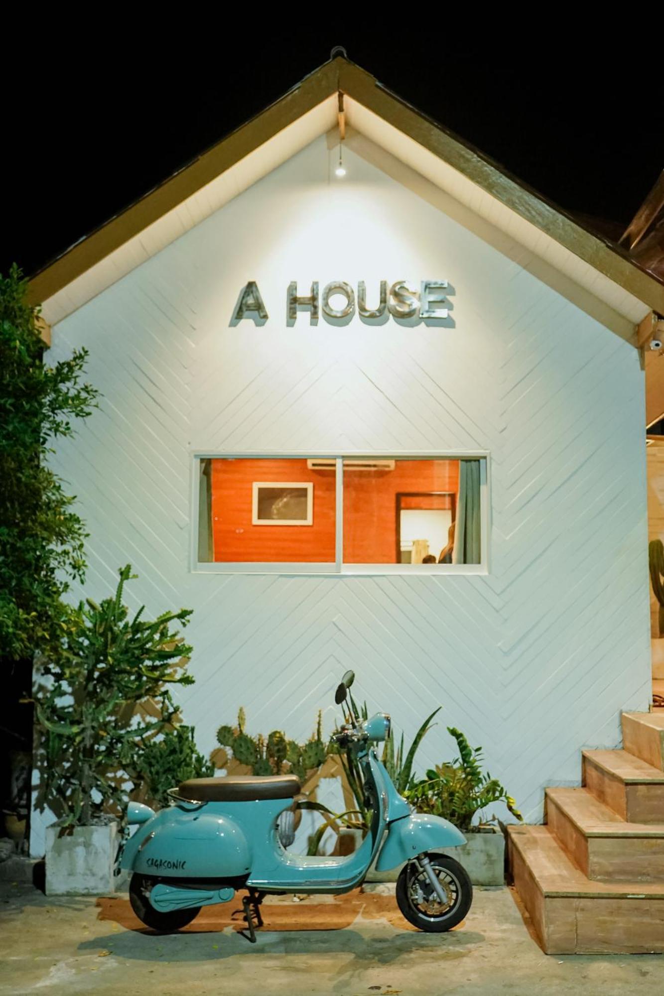 Villa A House Ko Lan Esterno foto